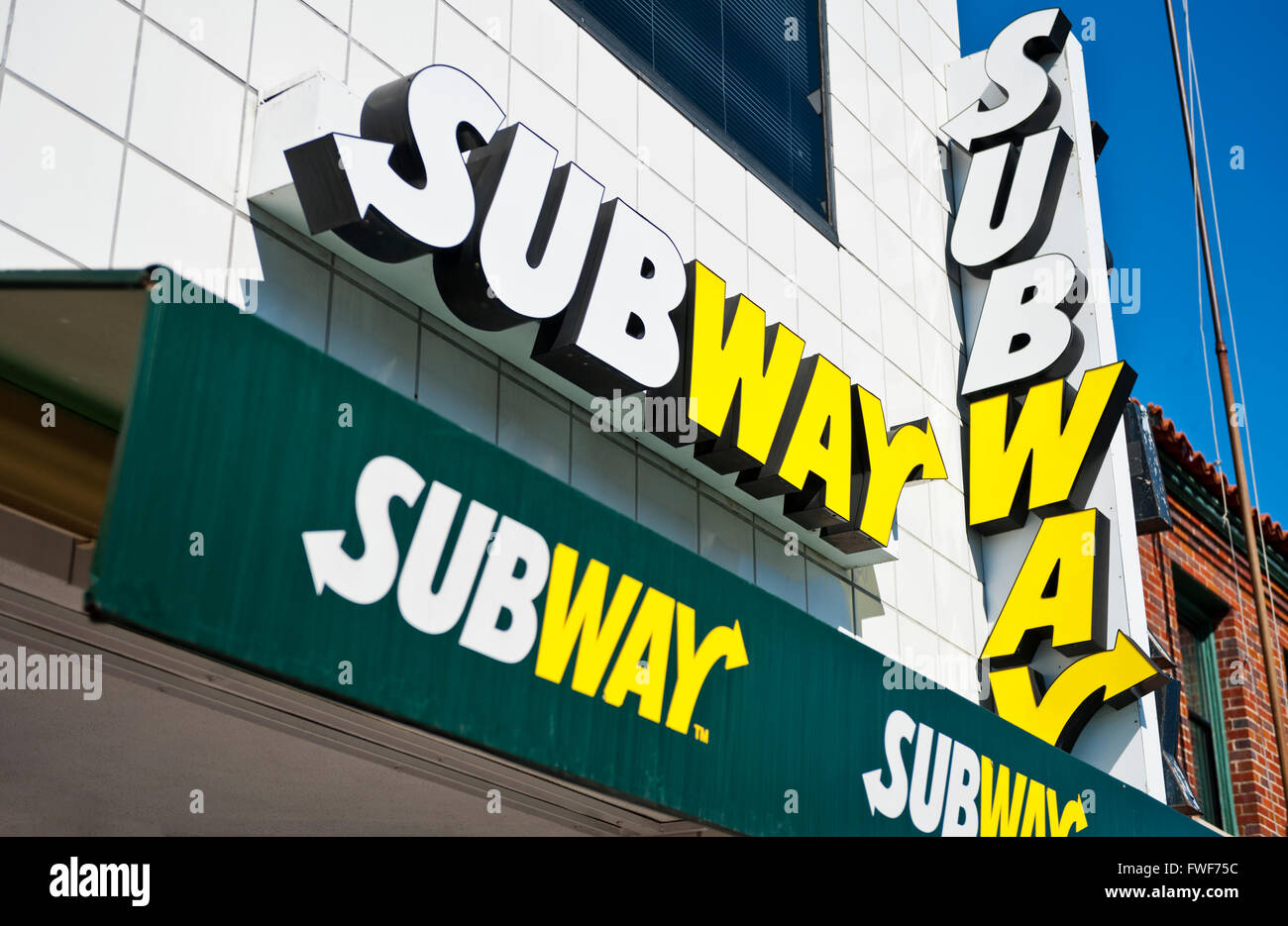 Ein Zeichen für u-Bahn-Fast-Food-Restaurant in Long Beach, Kalifornien Stockfoto