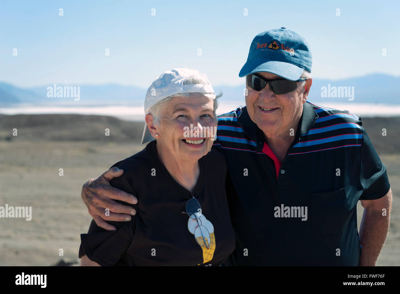 Reifen Sie paar Sightseeing im Death Valley National Park Stockfoto