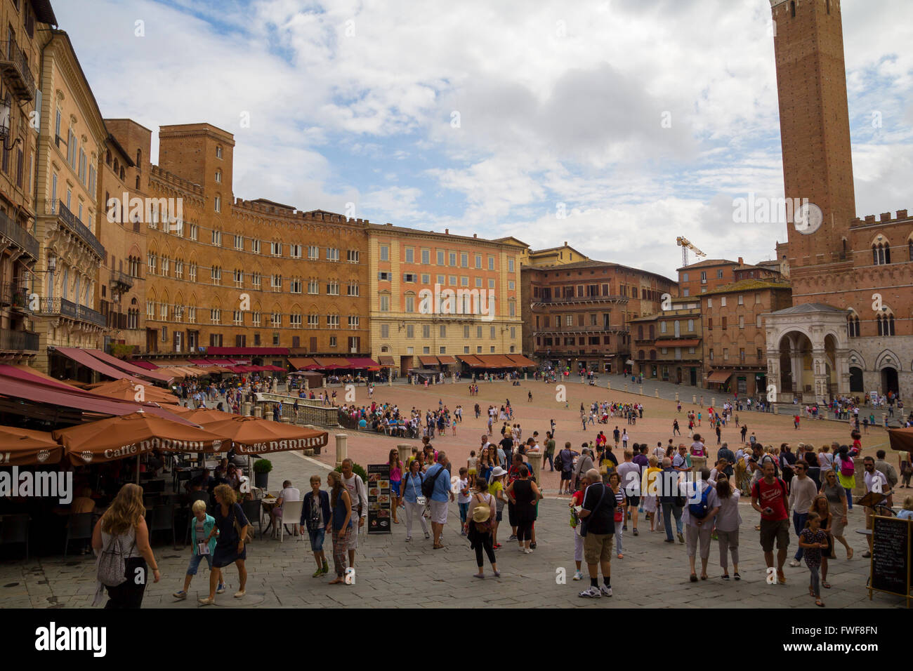 Piazza del Campo in Siena, Toskana, eine alte mittelalterliche Platz berühmt für seine Architektur Stockfoto