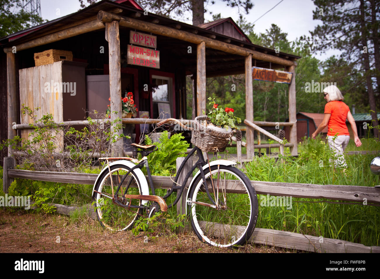 Dorfladen in Northwoods im Land O' Lakes, Wisconsin Stockfoto
