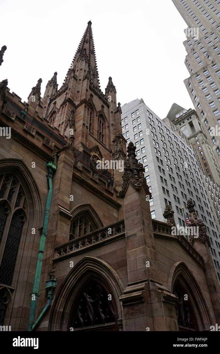 Dreifaltigkeitskirche auf Wall Street, New York City, NY, USA Stockfoto