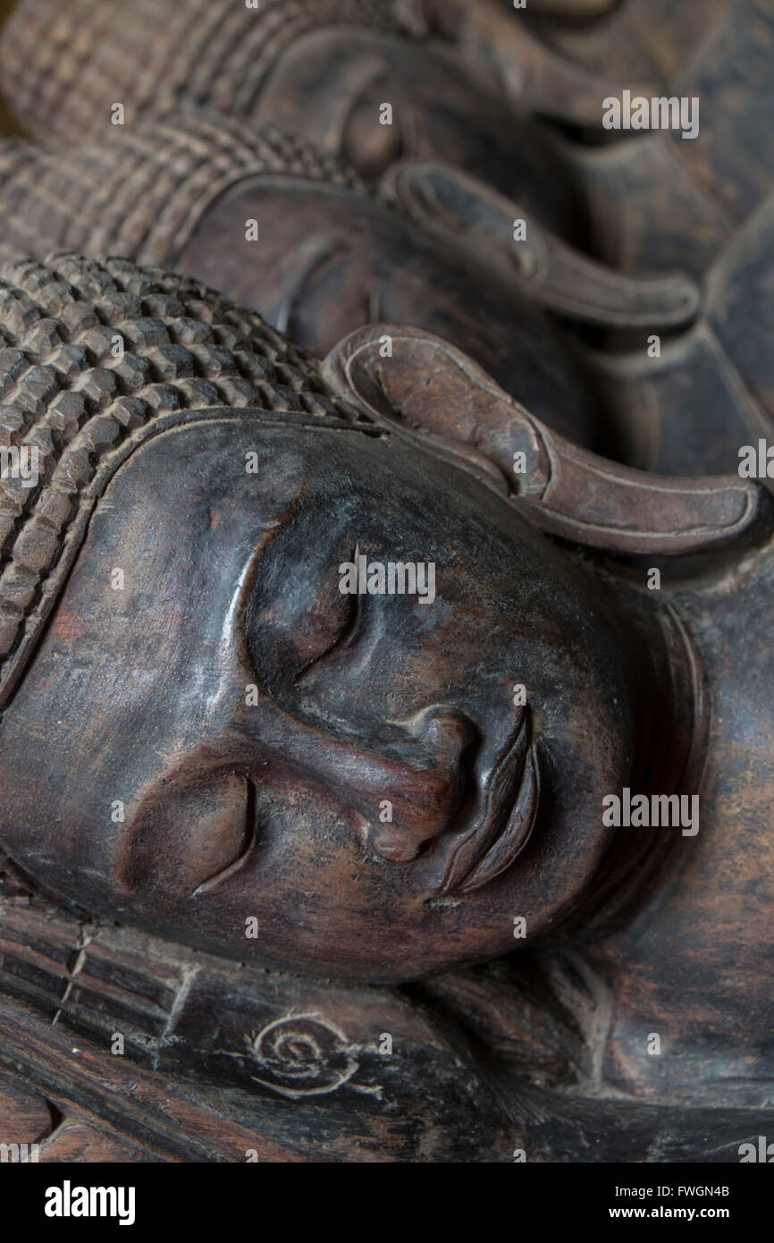 Geschnitzten Buddha-Köpfe, Phnom Penh, Kambodscha, Südost-Asien Stockfoto