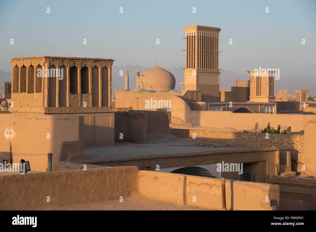Old City Skyline mit Bagdirs Windtowers, Yazd, Iran, Westasien Stockfoto