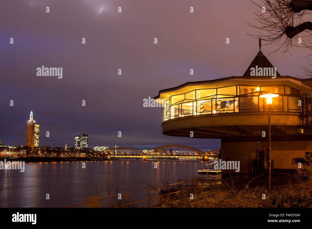Europa, Deutschland, Nordrhein-Westfalen, Köln, die Bastei an den Ufern des Rheins im Stadtteil Neustadt-Nord, Bogen Stockfoto