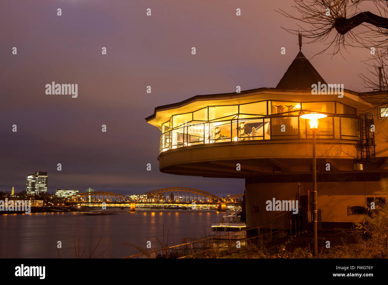Europa, Deutschland, Nordrhein-Westfalen, Köln, die Bastei an den Ufern des Rheins im Stadtteil Neustadt-Nord, Bogen Stockfoto