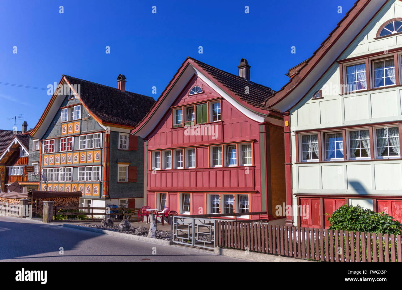 Traditionelle Häuser Appenzell mit dem schönen Tag, Schweiz Stockfoto