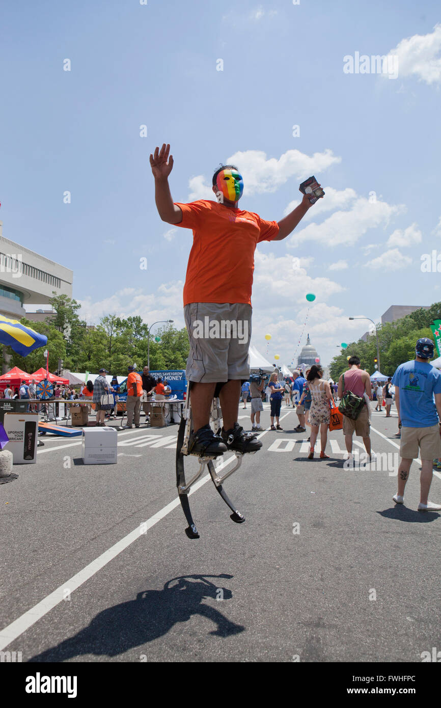 Washington DC, USA. 12. Juni 2016. Tausende von Teilnehmern feiern Pride Monat in Washington, DC USA Credit: B Christopher/Alamy Live News Stockfoto