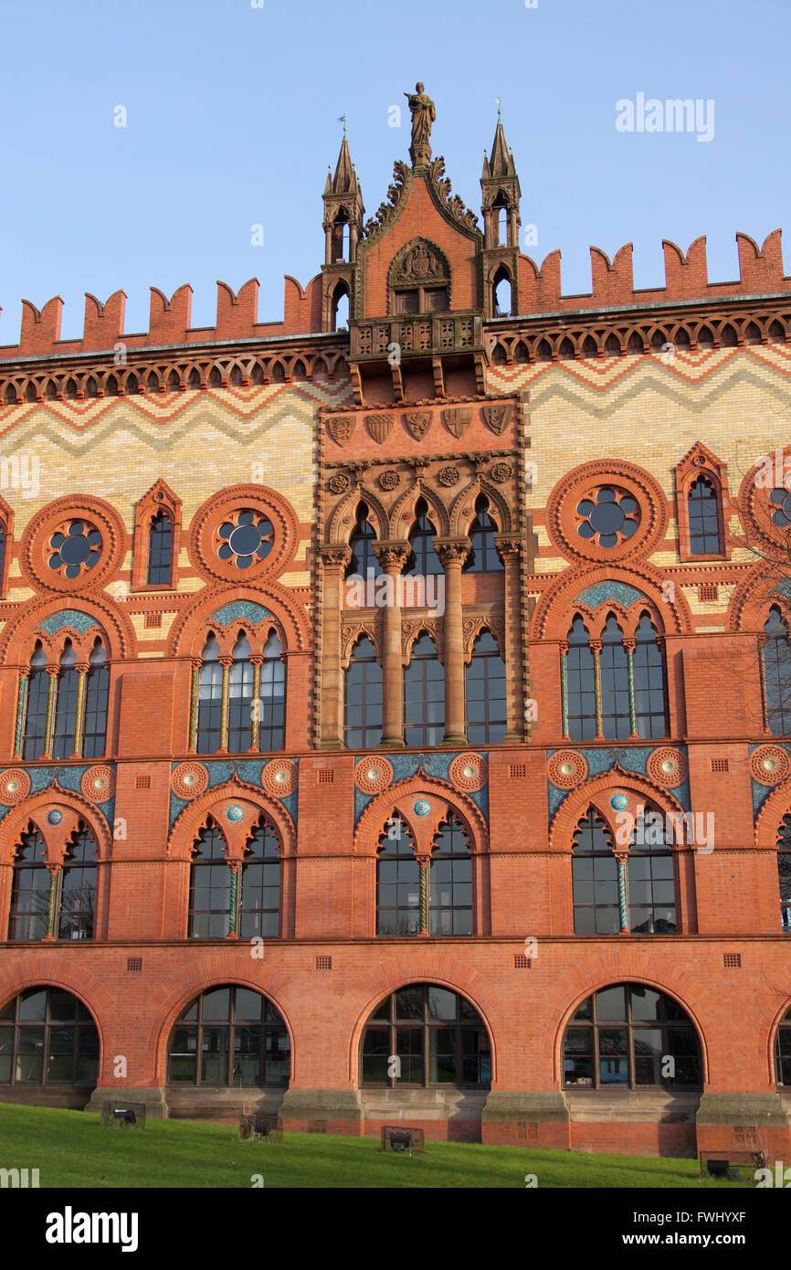 Stadt in Glasgow, Schottland. Malerischen architektonischen Blick auf die ehemalige Templetons Teppichfabrik bei Glasgow Green. Stockfoto