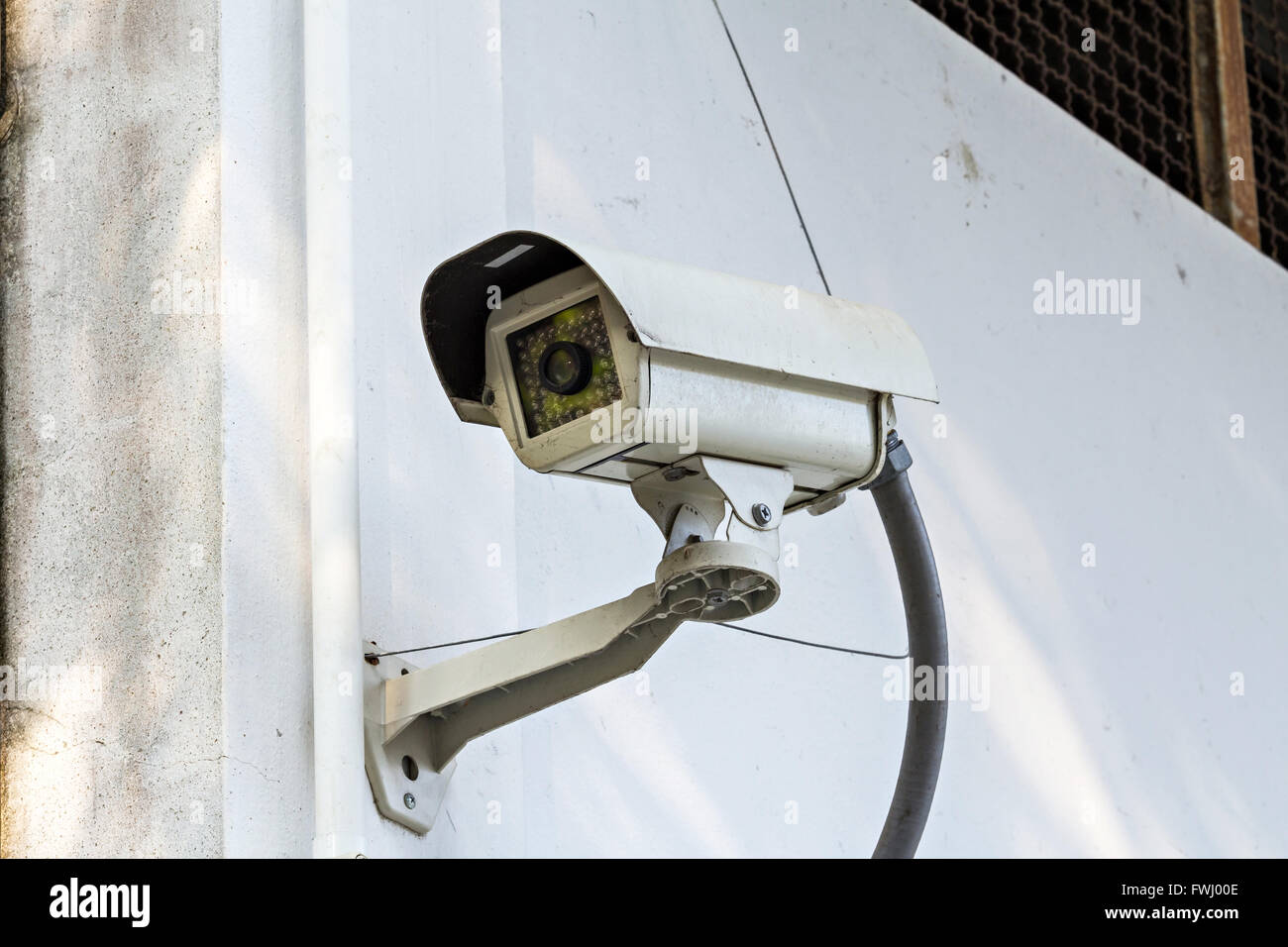 Schmutzige Überwachungskamera Stockfoto