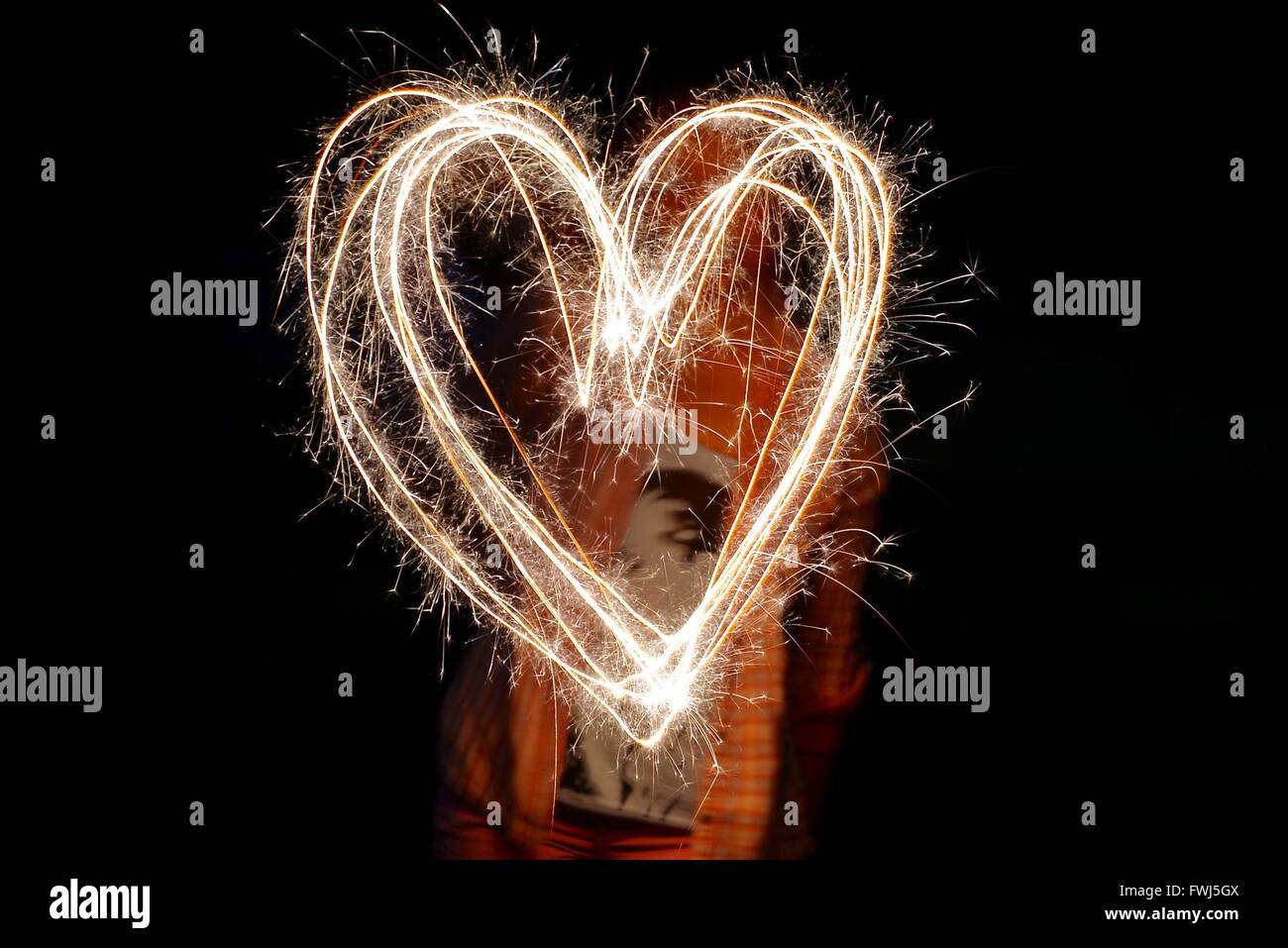 Malen mit wunderkerzen Stockfotos und bilder Kaufen Alamy