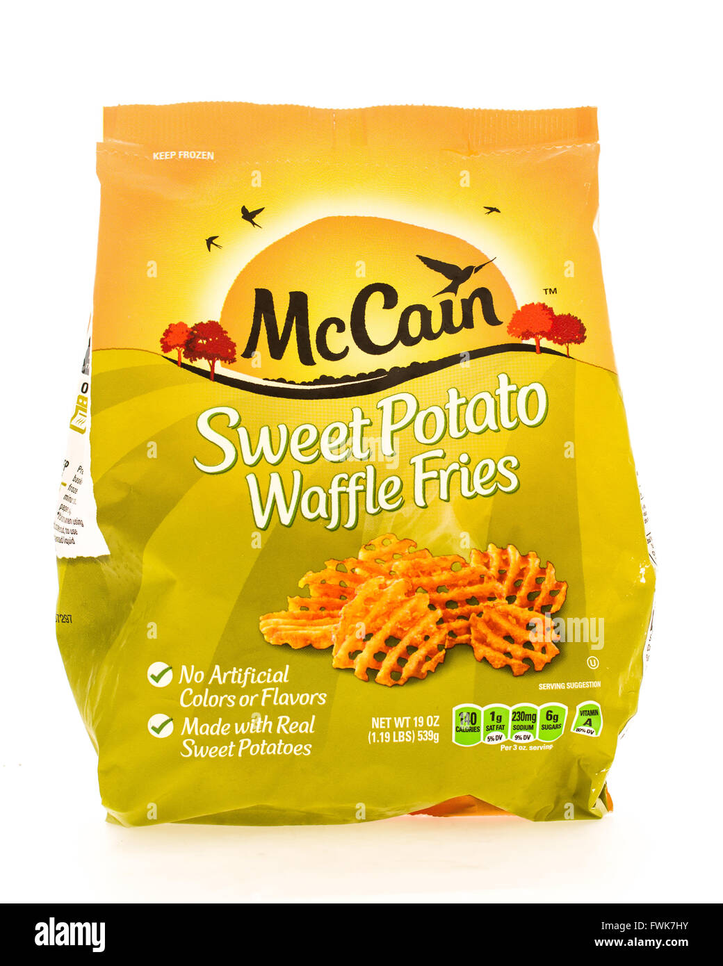 Winneconne, Wisconsin - 18. August 2015: Tasche von McCain süße Waffel  Kartoffelchips Stockfotografie - Alamy