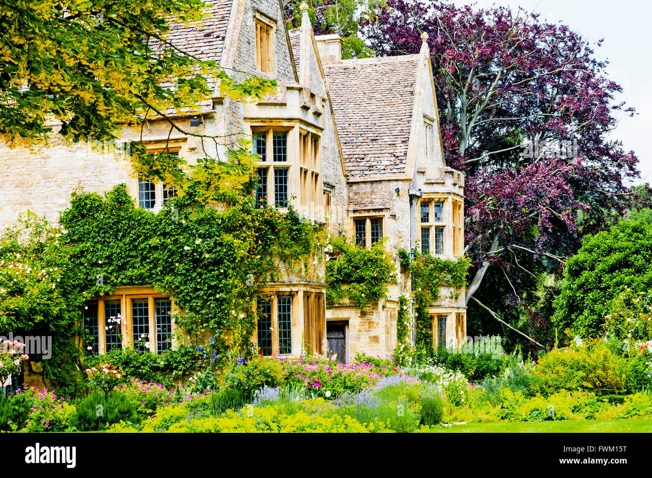 Asthall Manor, das ehemalige Wohnhaus der Familie Mitford; einen Wohnsitz der Mitford Schwestern Stockfoto