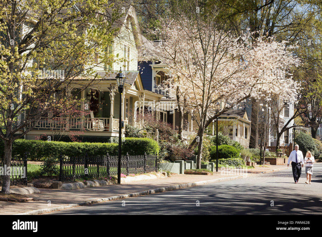 Schönen viktorianischen Häusern im historischen Viertel der vierten Ward, Charlotte, North Carolina, USA. Stockfoto