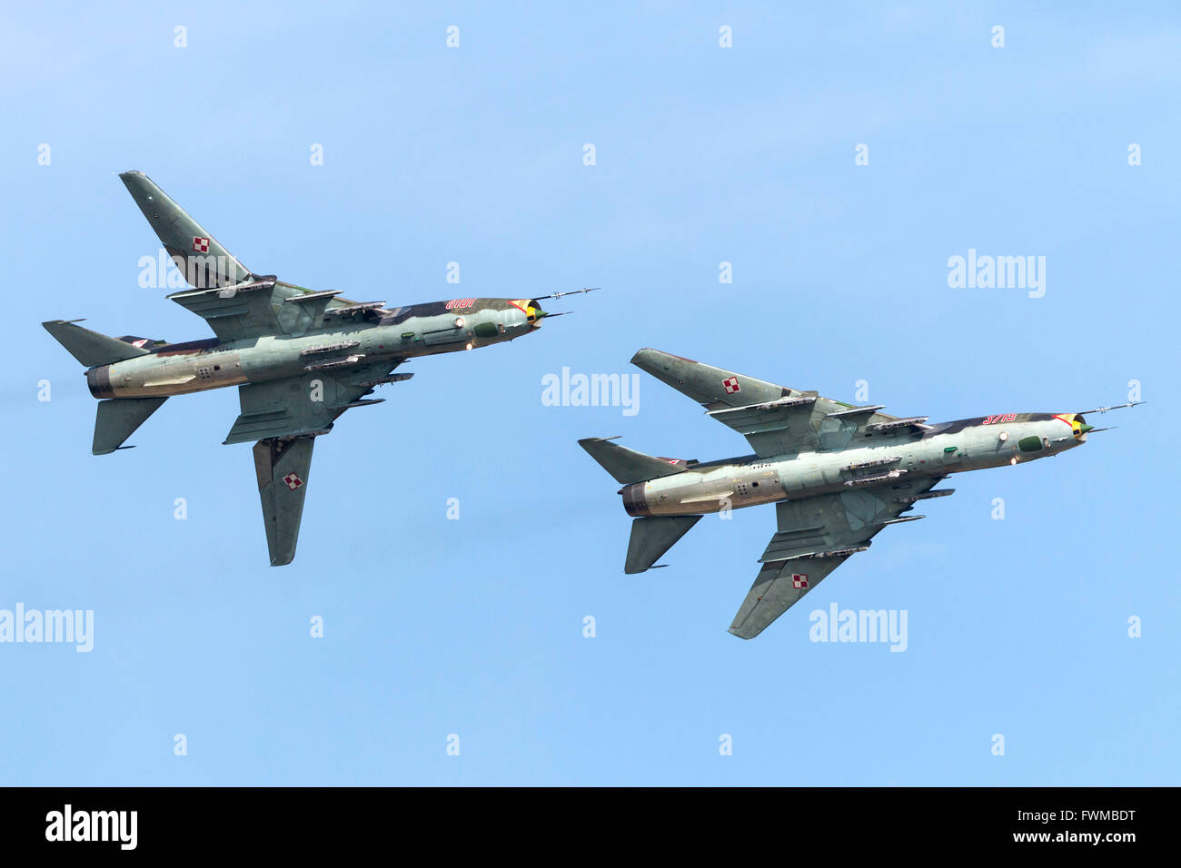 Polnische Luftwaffe Sukhoi Su-22 Kampfflugzeuge im Formationsflug. Stockfoto