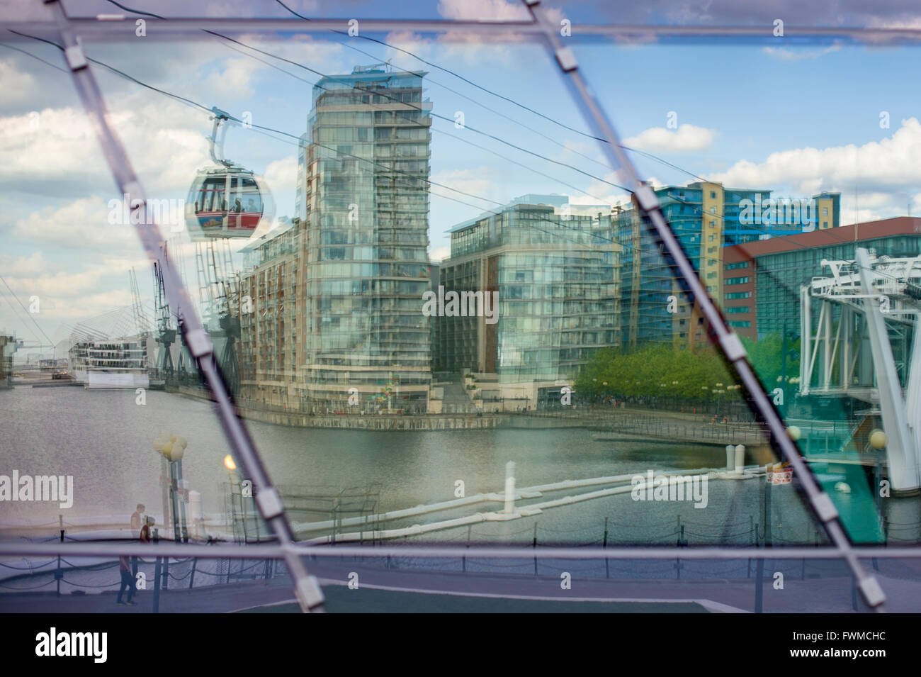 Greenwich, London, o2, Dome, abstrakte, Reflexionen, Glas, Emirates Air Line, Cable Car, Themse, Stockfoto