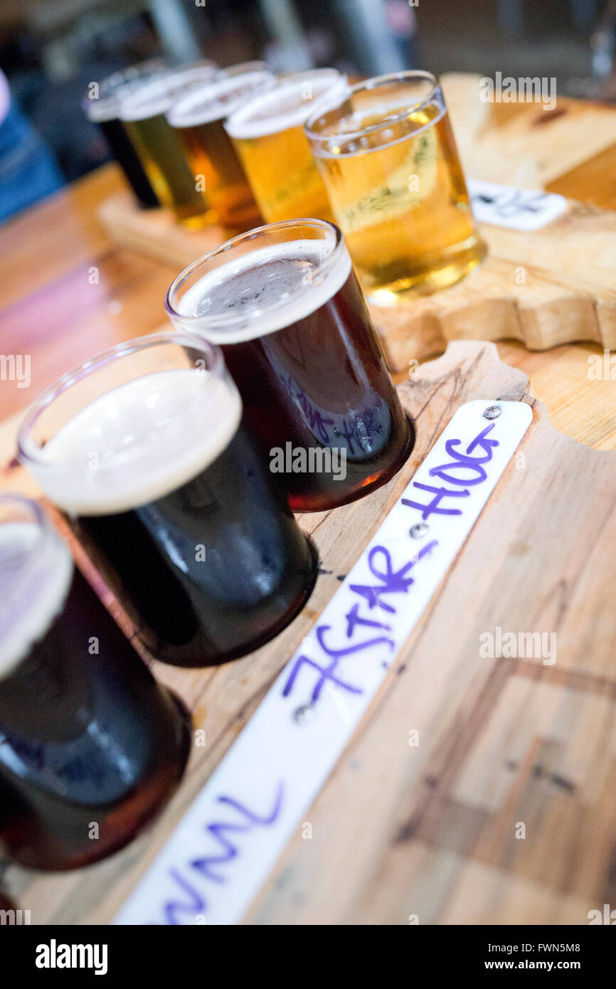 FullStream Brauerei Taverne Durham North Carolina North Carolina USA Lebensmittel Bier südlichen Handwerk und Lebensmittel Stockfoto