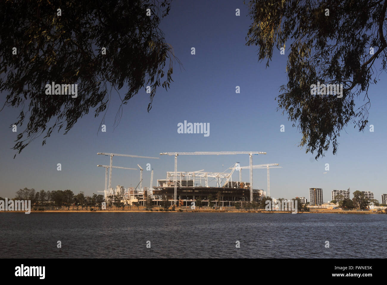 Perth-Stadionneubau im Aufbau am Ufer des Swan River in Perth, Western Australia. Keine PR Stockfoto