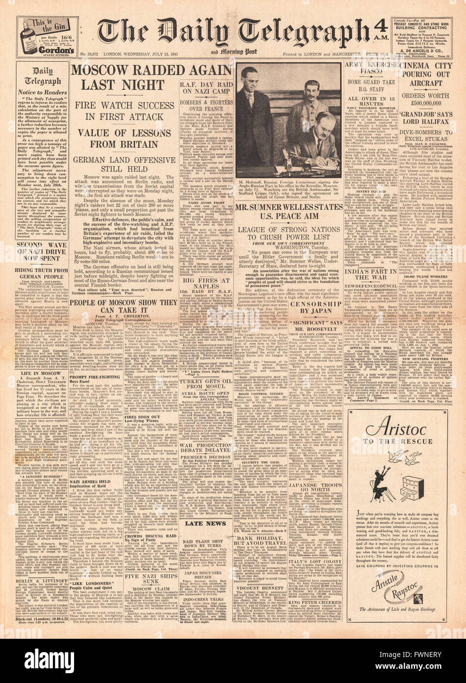 1941-Titelseite Daily Telegraph Luftwaffe Bombardierung Angriff auf Moskau und Besorgnis über die Bedrohung von Japan im Fernen Osten Stockfoto