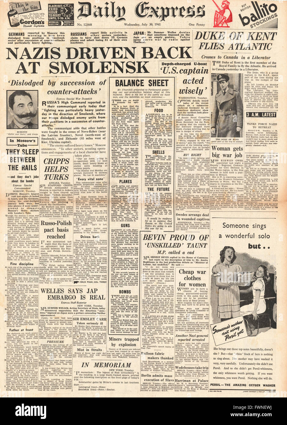 1941-Titelseite Daily Express Kampf um Smolensk und Duke of Kent fliegen Atlantic Stockfoto