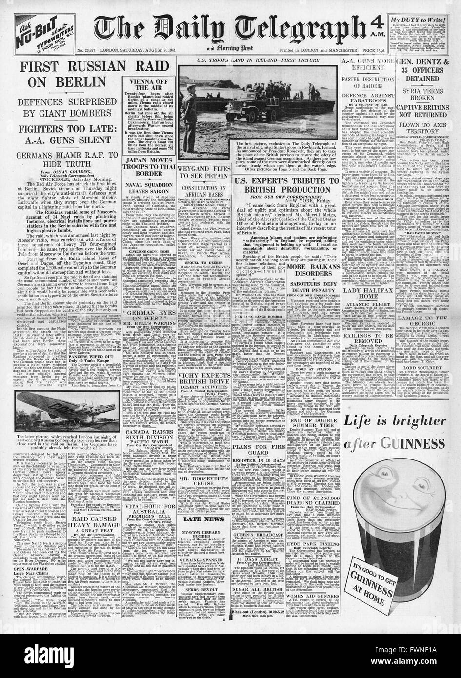 1941-Titelseite Daily Telegraph ersten russischen Luftangriff auf Berlin Stockfoto
