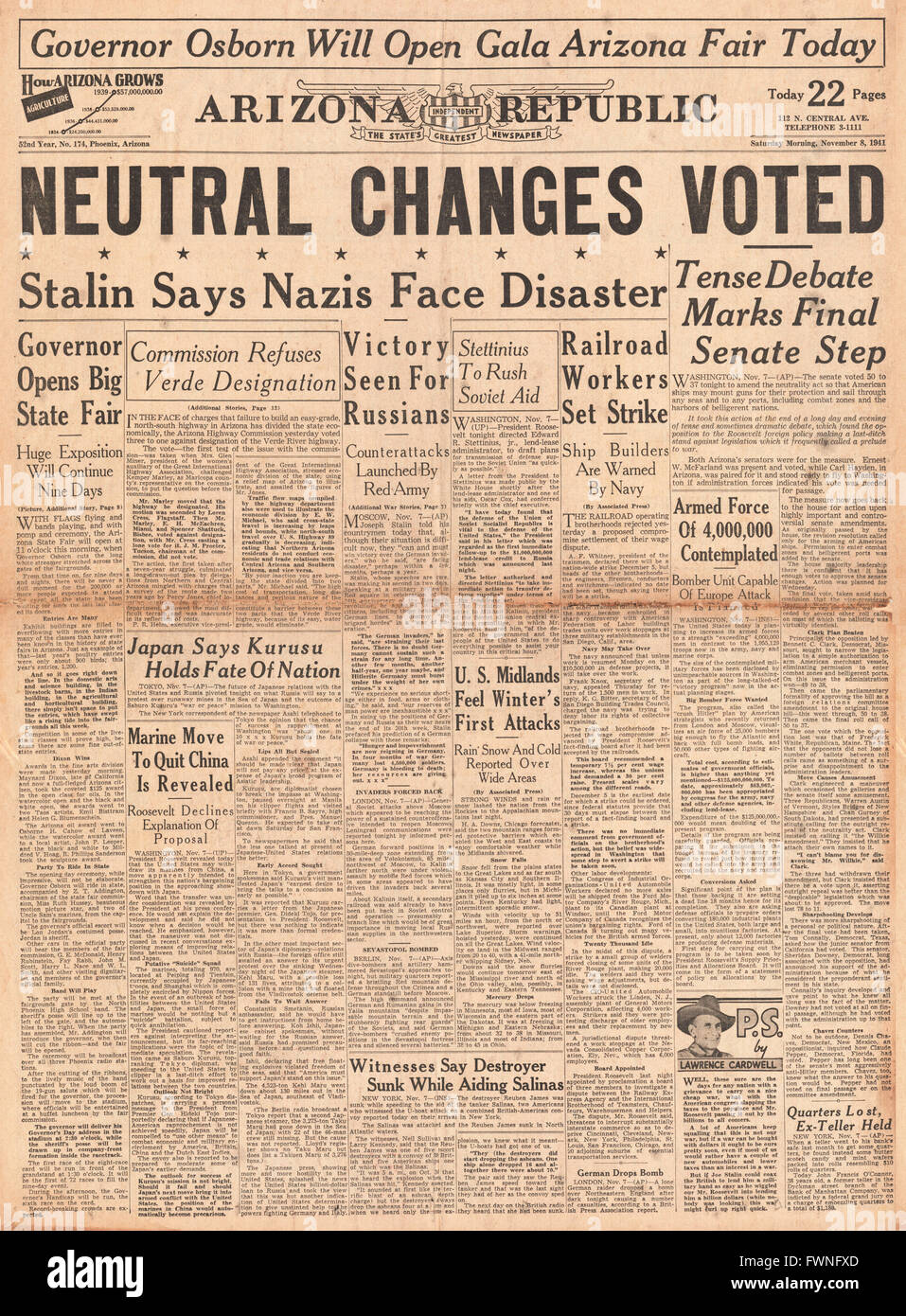 1941-Titelseite Arizona-Republik-US-Senat stimmen zu Ende Neutralität Act und Stalin in siegessicher Stockfoto