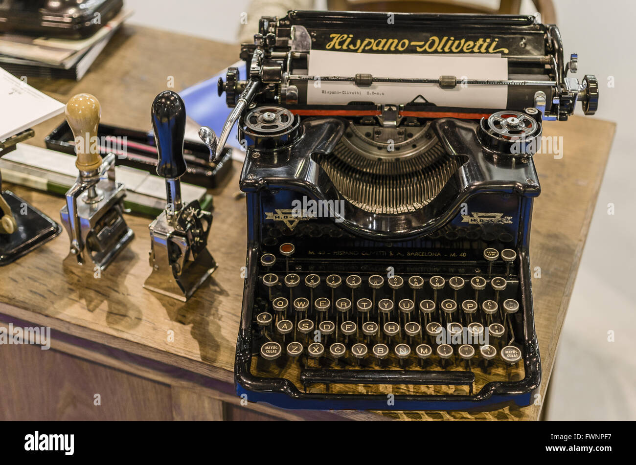 Madrid, Spanien, 6 th April 2016. IFEMA.  Eine alte Schreibmaschine-Ansicht in Antiques Fair, Ifema. Stockfoto