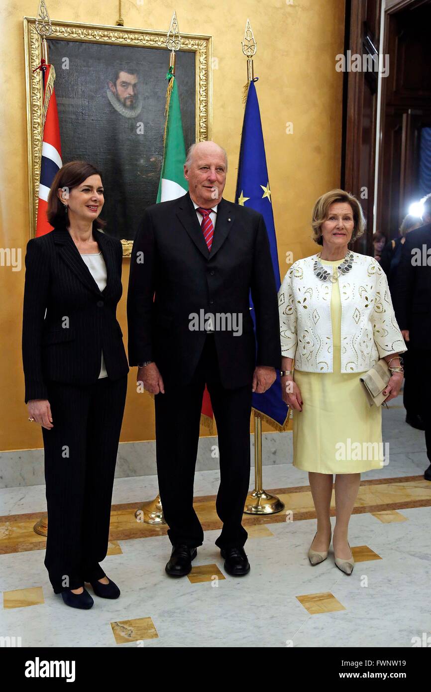 Rom, Italien. 6. April 2016. König Harald und Königin Sonja von Norwegen Besuch der Abgeordnetenkammer. Bildnachweis: Insidefoto/Alamy Live-Nachrichten Stockfoto