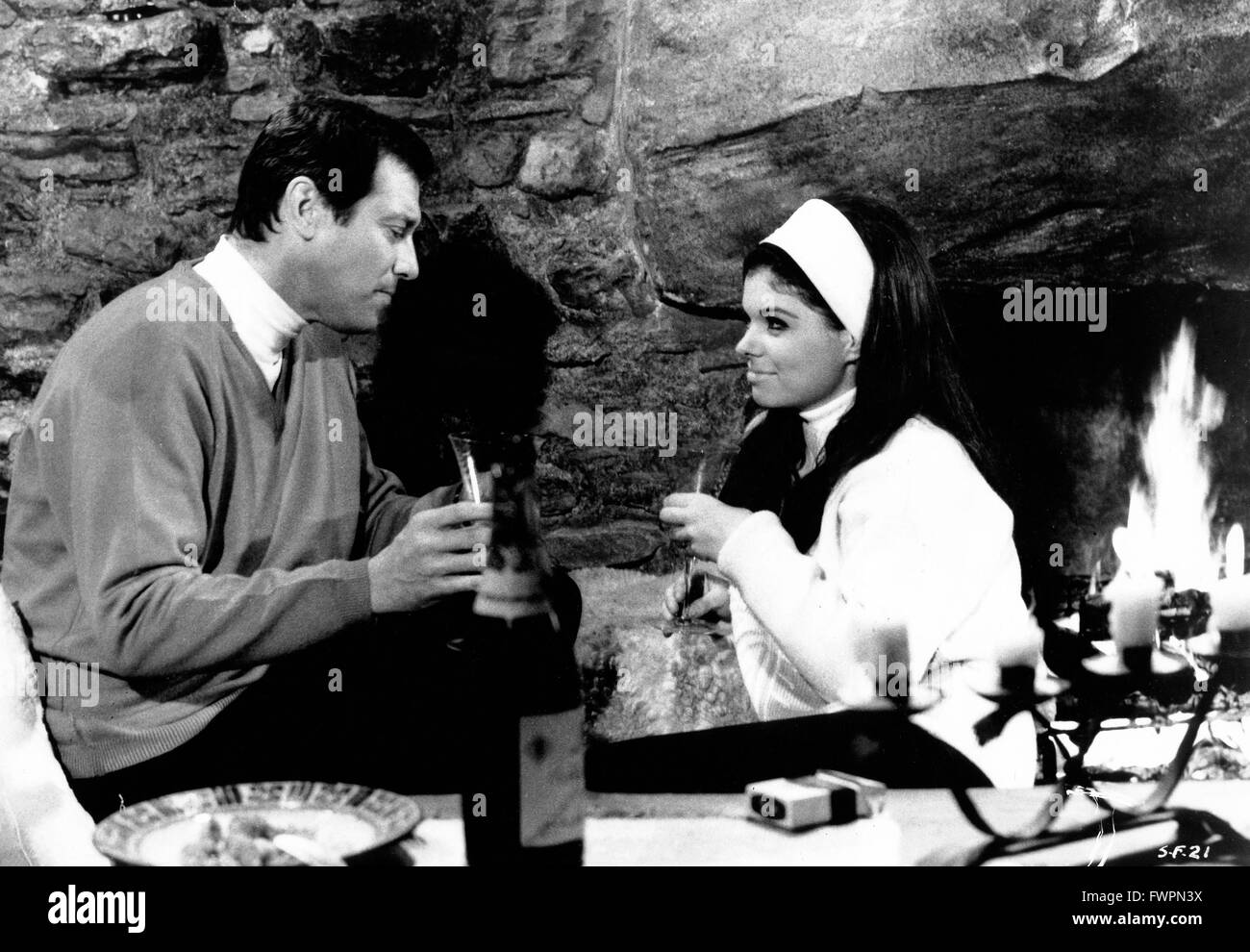 Ski-Fieber, auch bekannt als: Liebesspiel Im Schnee, USA/Österreich 1966, Regie: Curt Siodmak, Monia: Dietmar Schönherr, Dorit Dom (?) Stockfoto