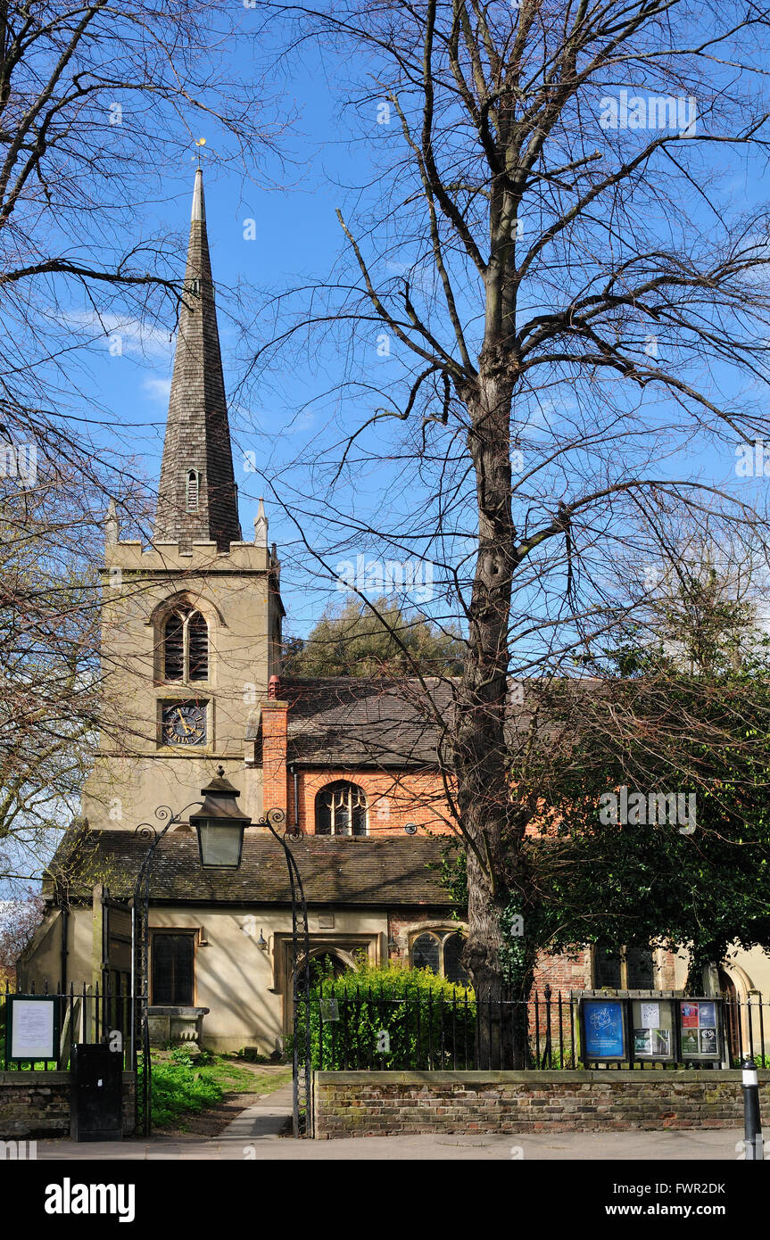 St Mary's alte Kirche von der Church Street in Stoke Newington, Hackney, North London Großbritannien Stockfoto