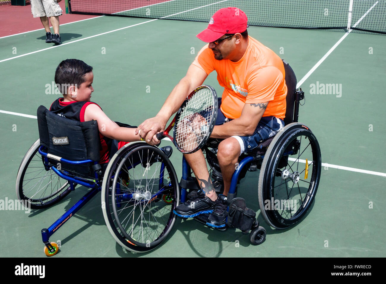Miami Florida, Tropical Park, Paralympische Erfahrung, Sport, Freiwillige Freiwillige Freiwillige ehrenamtliche Arbeit Arbeiter, Teamarbeit toge Stockfoto