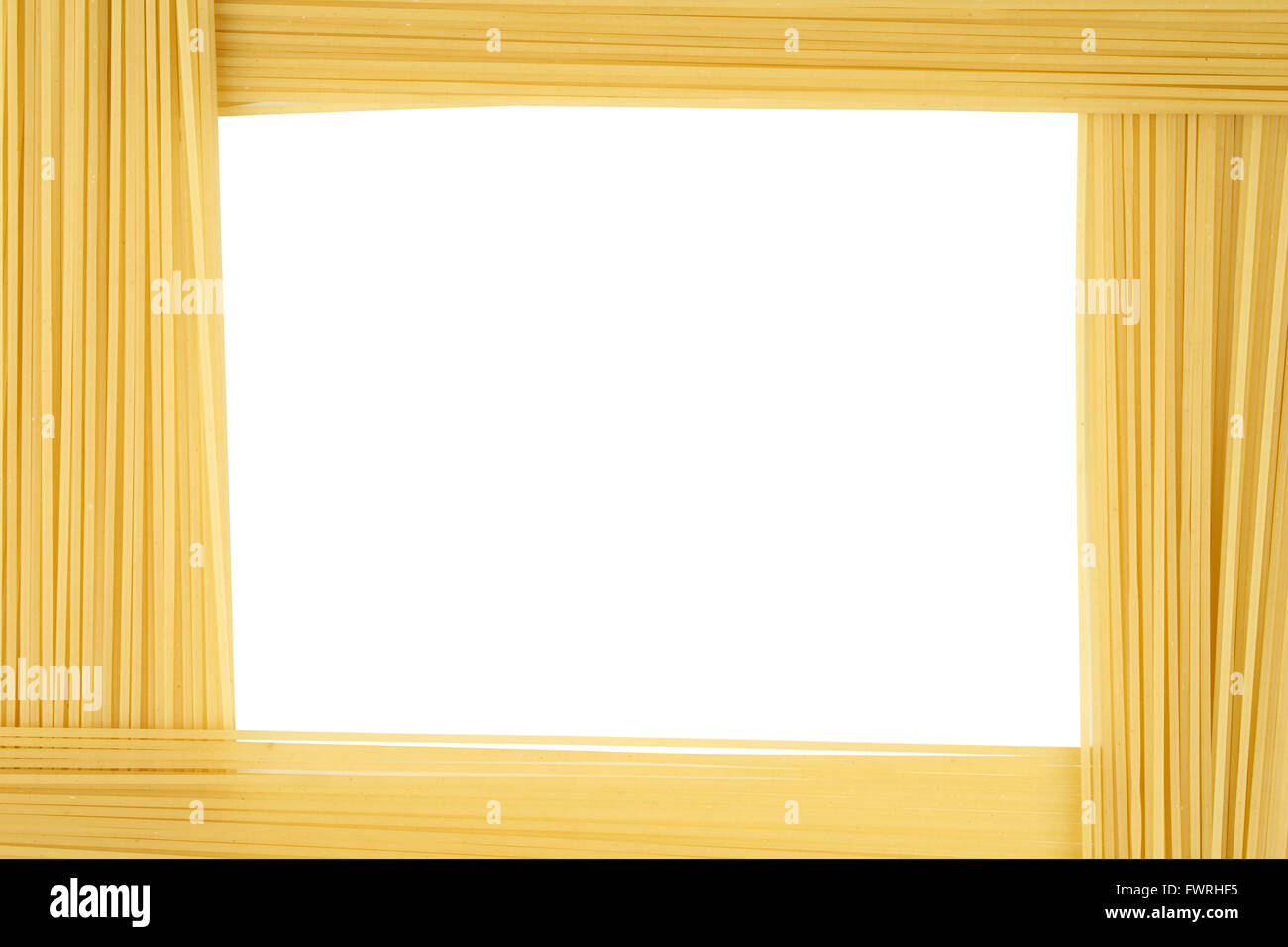 Frame Nudeln (Capellini) mit isolierten weißen Freiraum für Ihren Text oder jedes mögliches Design gemacht. Stockfoto