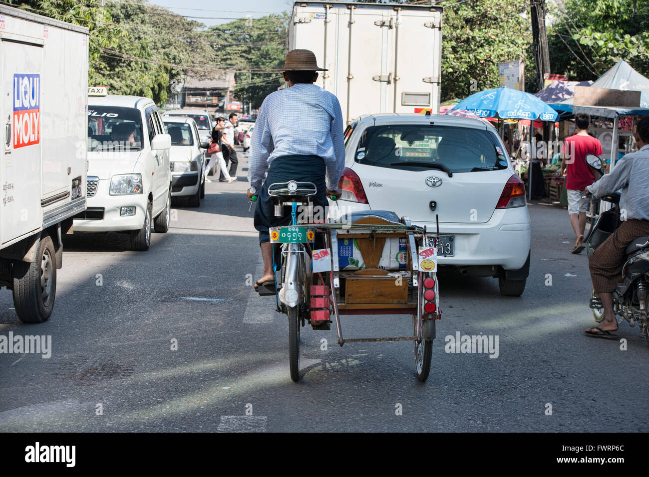 Rikscha-Fahrer, Yangon, Myanmar Stockfoto