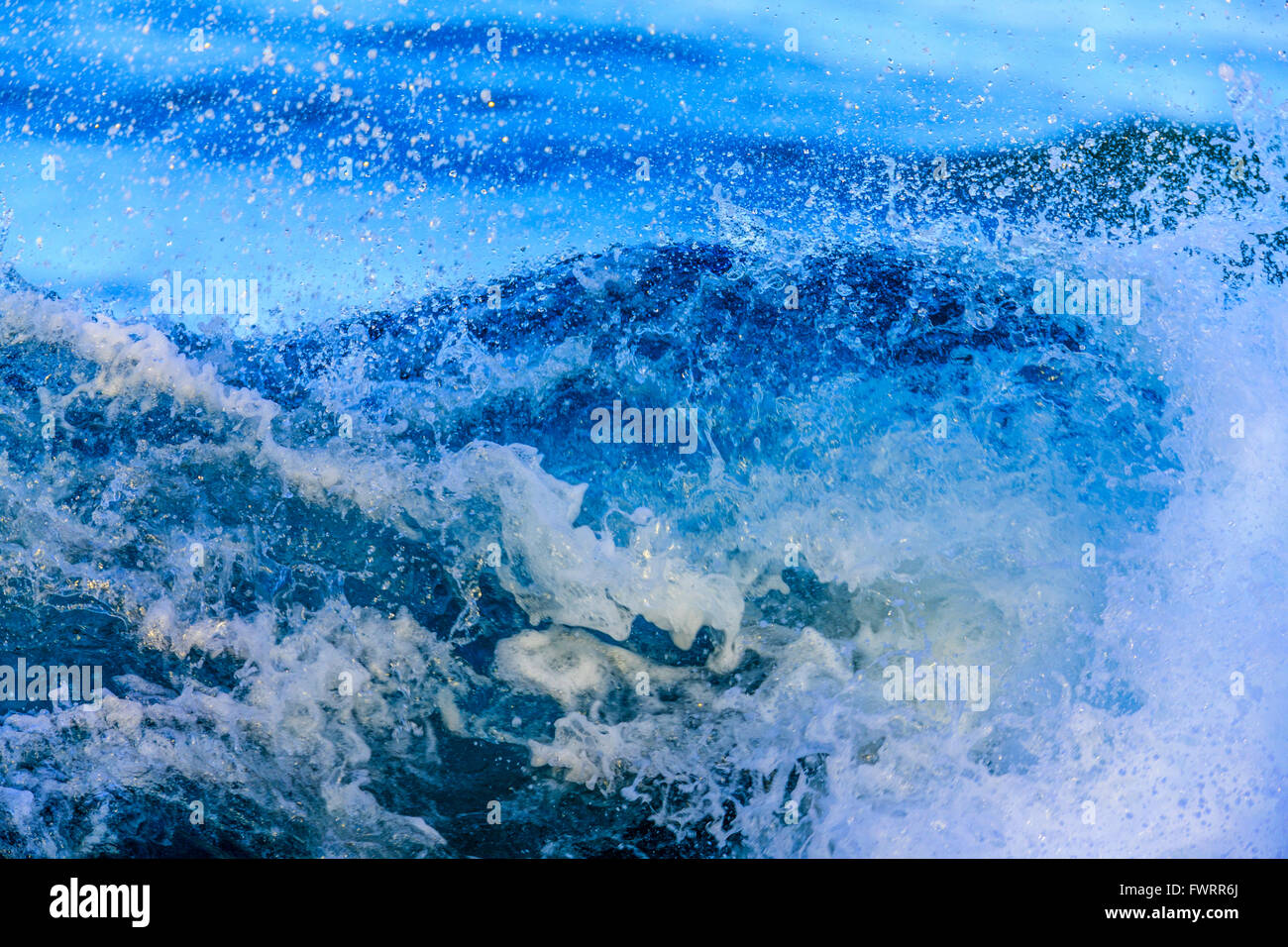 Wellen auf Maui Ufer closeup Stockfoto
