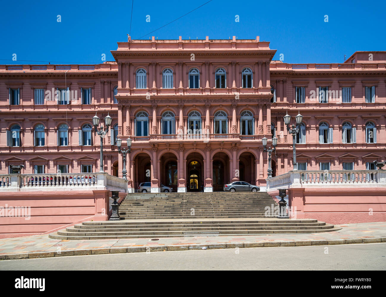 Das rosa Haus, die Villa des Präsidenten von Argentinien in Buenos Aires, Argentinien, Südamerika. Stockfoto