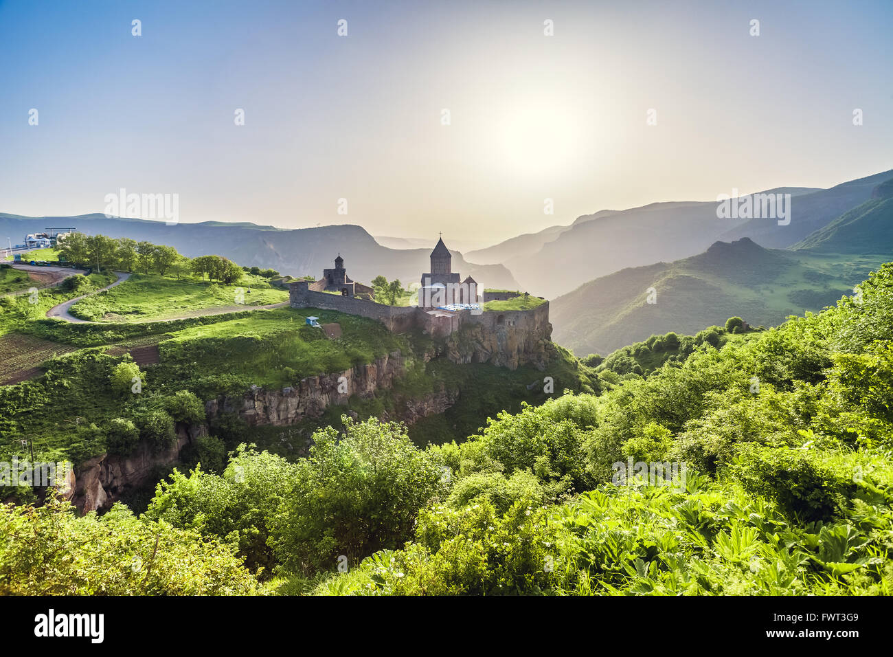 Kloster in die untergehende Sonne. Tatev. Armenien Stockfoto