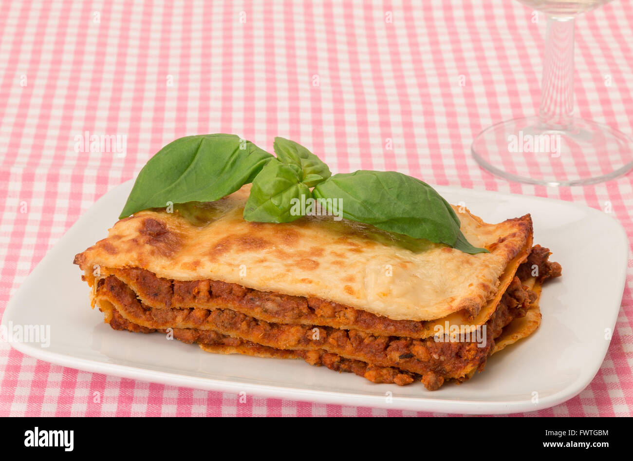 Rindfleisch Lasagne al Forno - Studio gedreht Stockfoto