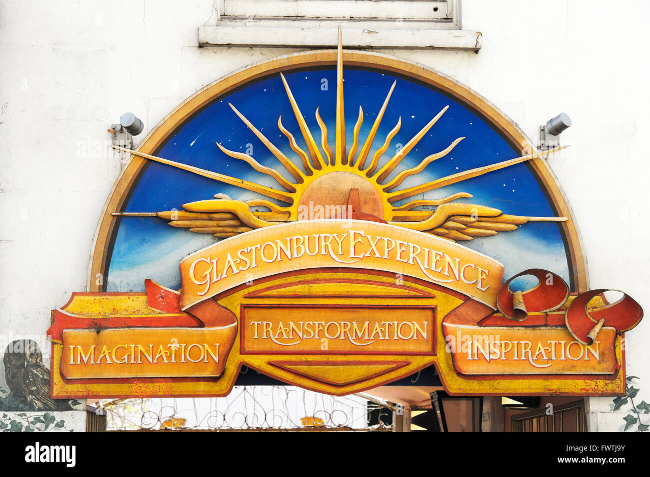 Glastonbury Erfahrung Zeichen. Glastonbury, Somerset, England Stockfoto