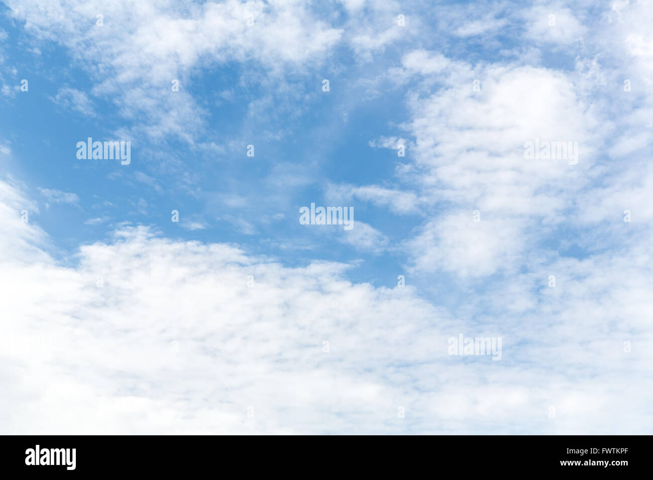 sehr blauen Himmel mit Cloud für Hintergrund Stockfoto