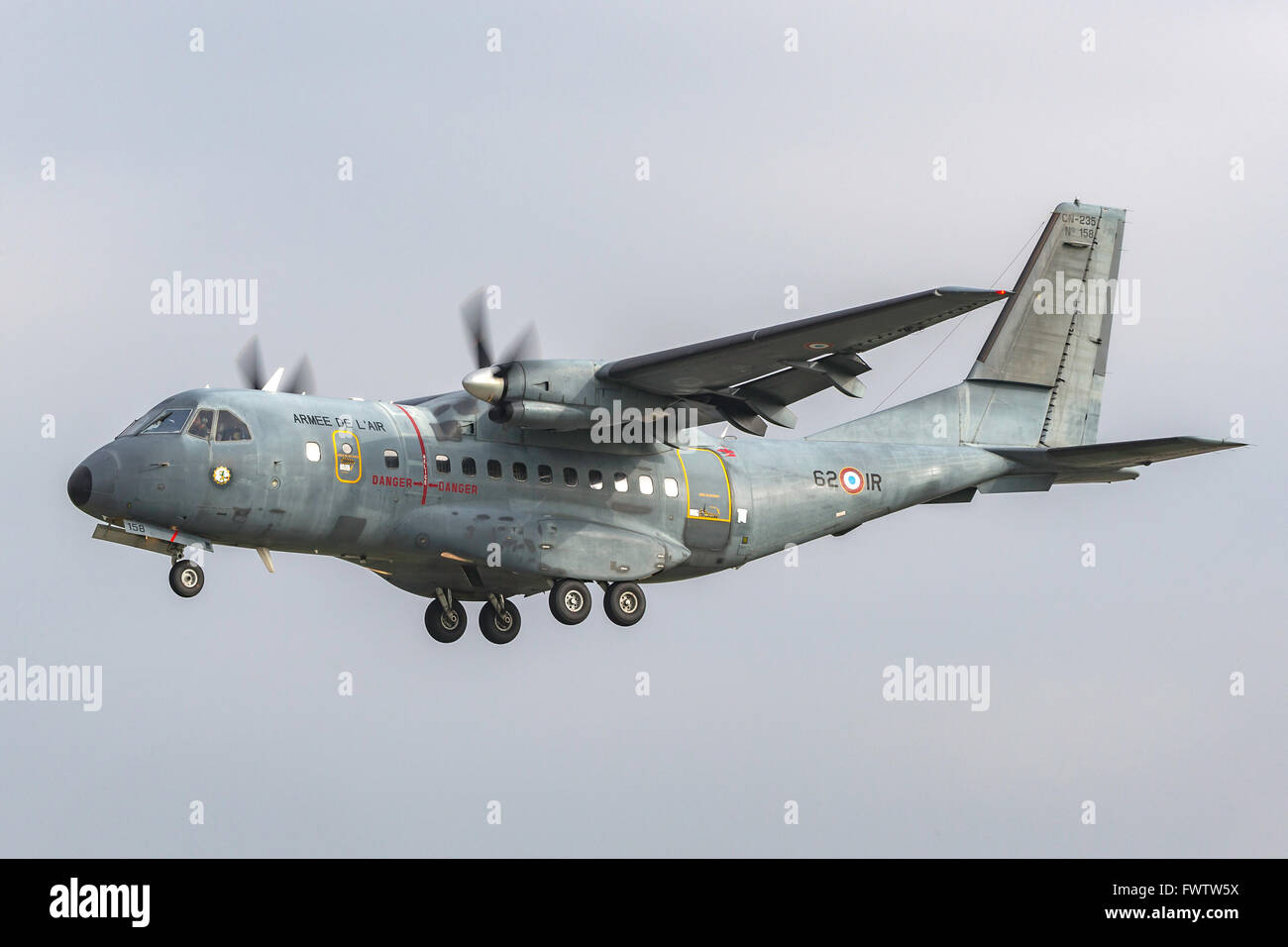 Französische Luftwaffe (Armée de l ' Air) (Airtech) CASA CN-235-200 M militärische Transportflugzeuge Stockfoto