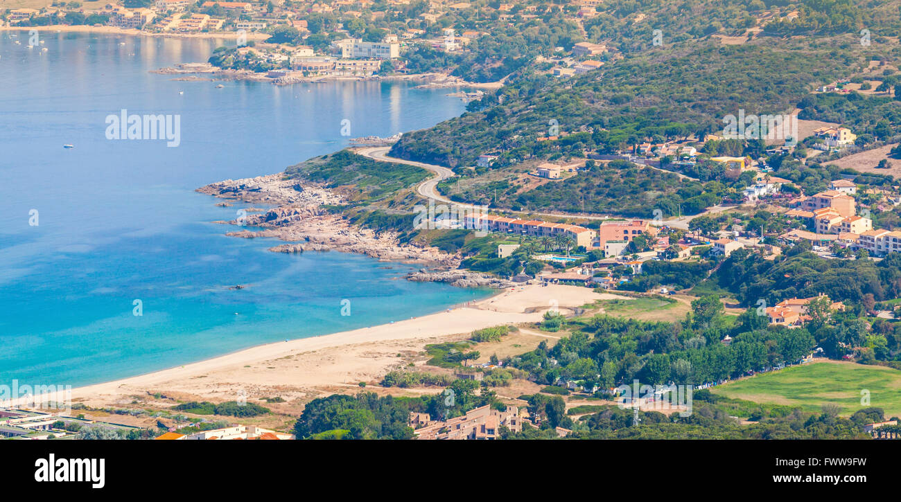 Sommer Küstenlandschaft der französischen Insel Corsica. Strand in Piana Region, Frankreich Stockfoto