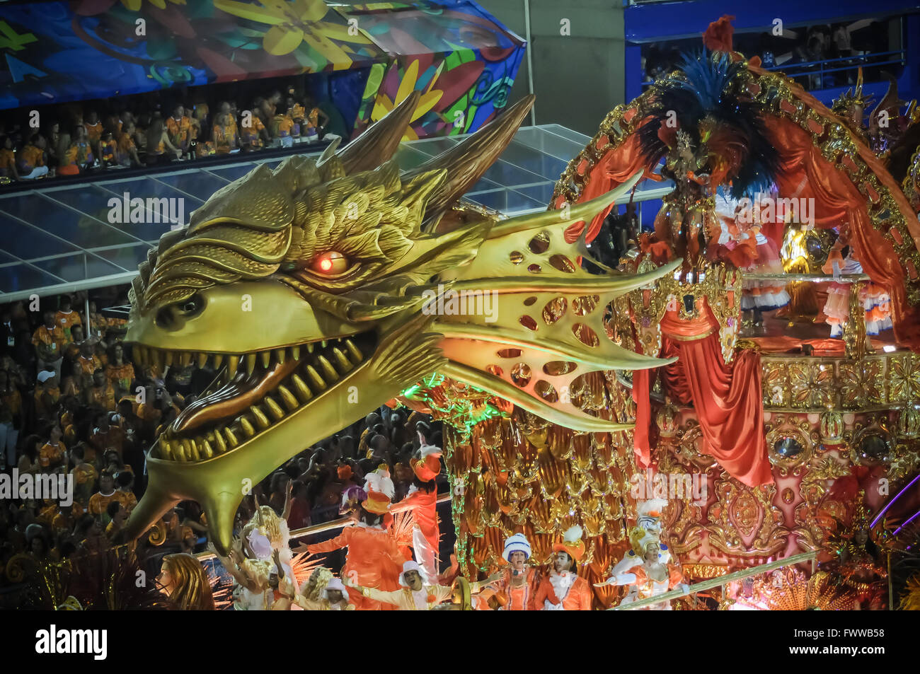 Sambaschule Beija-Flor paradieren am Rio Karneval 2016 Stockfoto