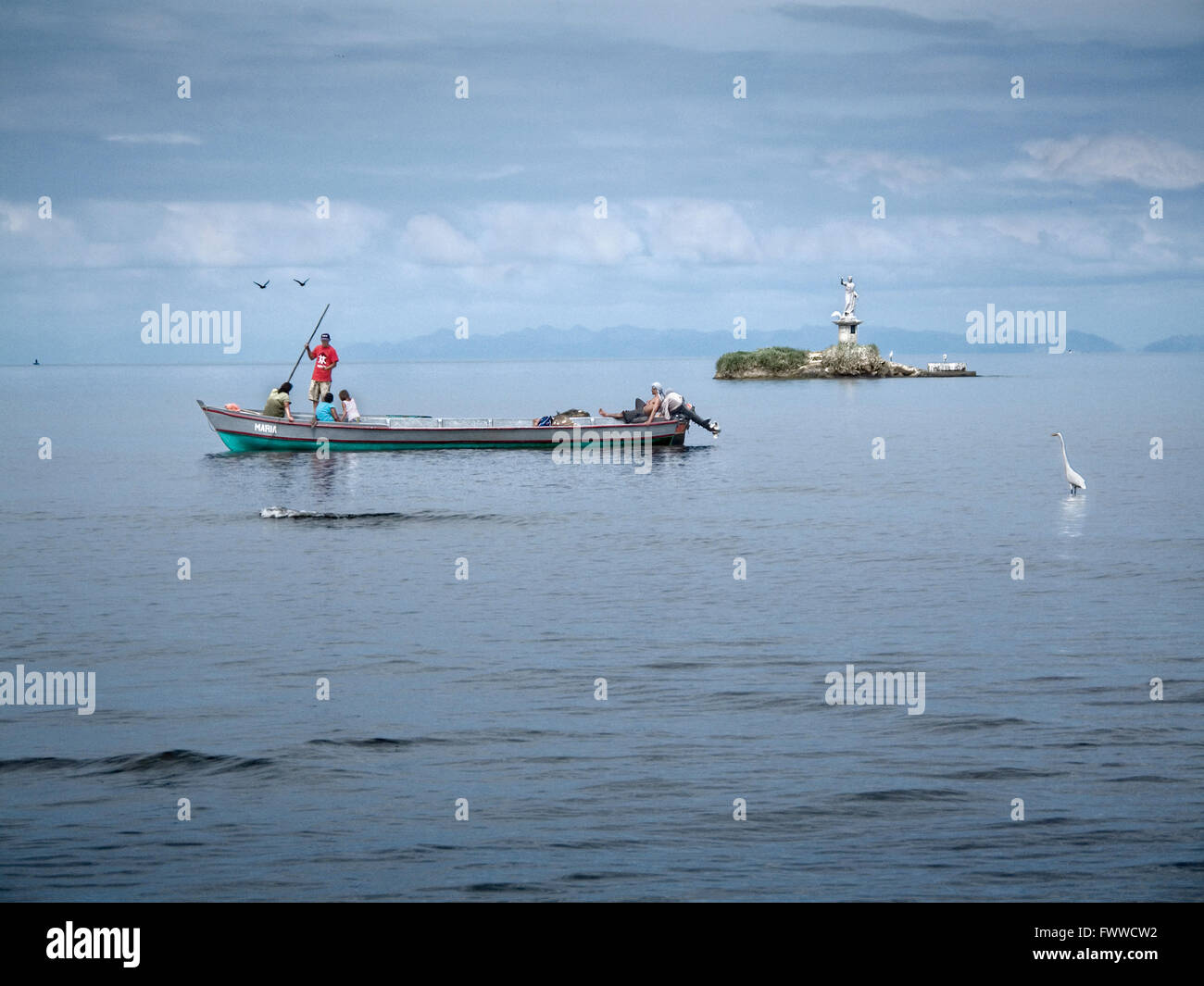 Angelboot/Fischerboot in Livingston guatemala Stockfoto