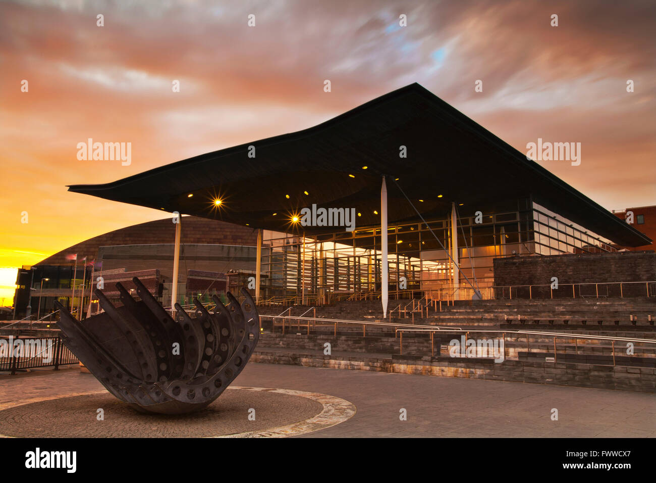 Welsh Assembly Building, der Senedd, Bucht von Cardiff, Wales, Großbritannien Stockfoto