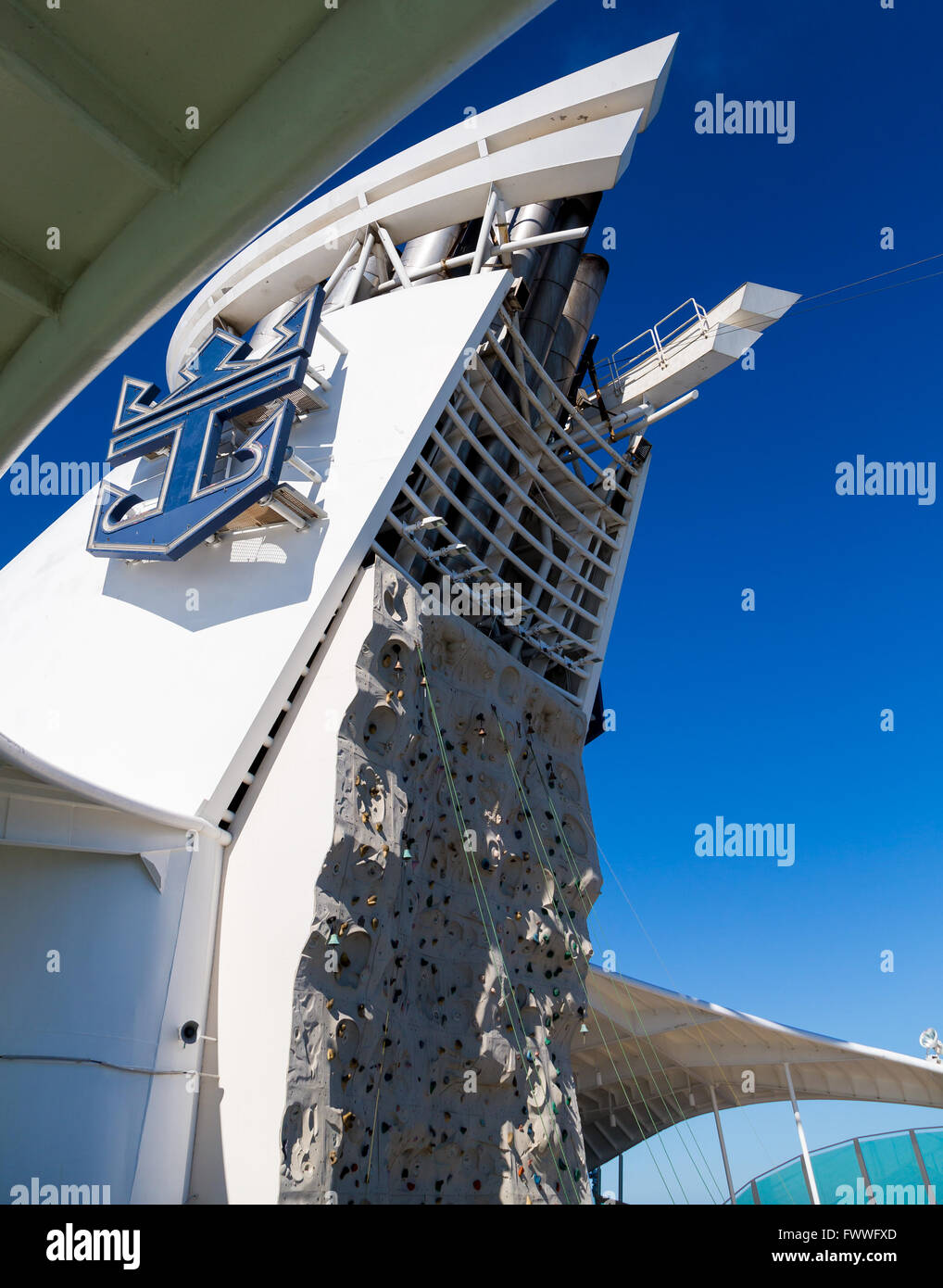 Royal caribbean logo Fotos und Bildmaterial in hoher Auflösung Alamy