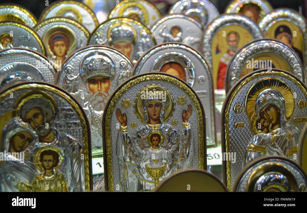 Symbole für den Verkauf in einer orthodoxen Kirche, St. Peterburg Stockfoto