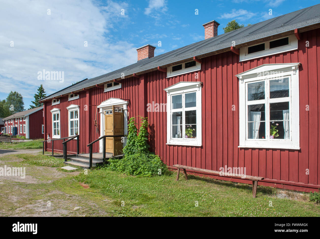 Traditionelles landwirtschaftliches Gebäude in Nordschweden Stockfoto