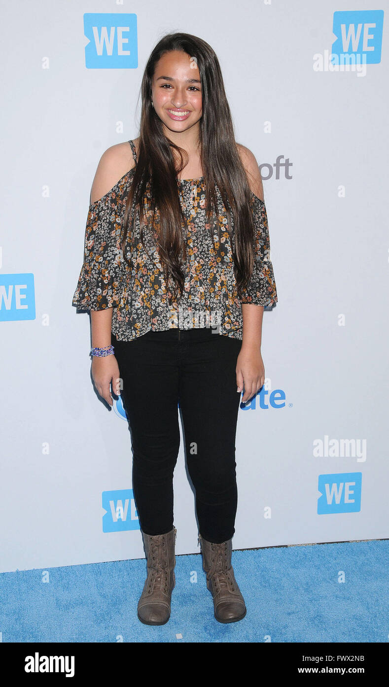 Los Angeles, Kalifornien, USA. 7. April 2016. 7. April 2016 statt auf dem Forum, Los Angeles - Los Angeles-Kalifornien-USA - JAZZ JENNINGS bei der Veranstaltung '' WE Tag ''. © Paul Fenton/ZUMA Draht/Alamy Live-Nachrichten Stockfoto