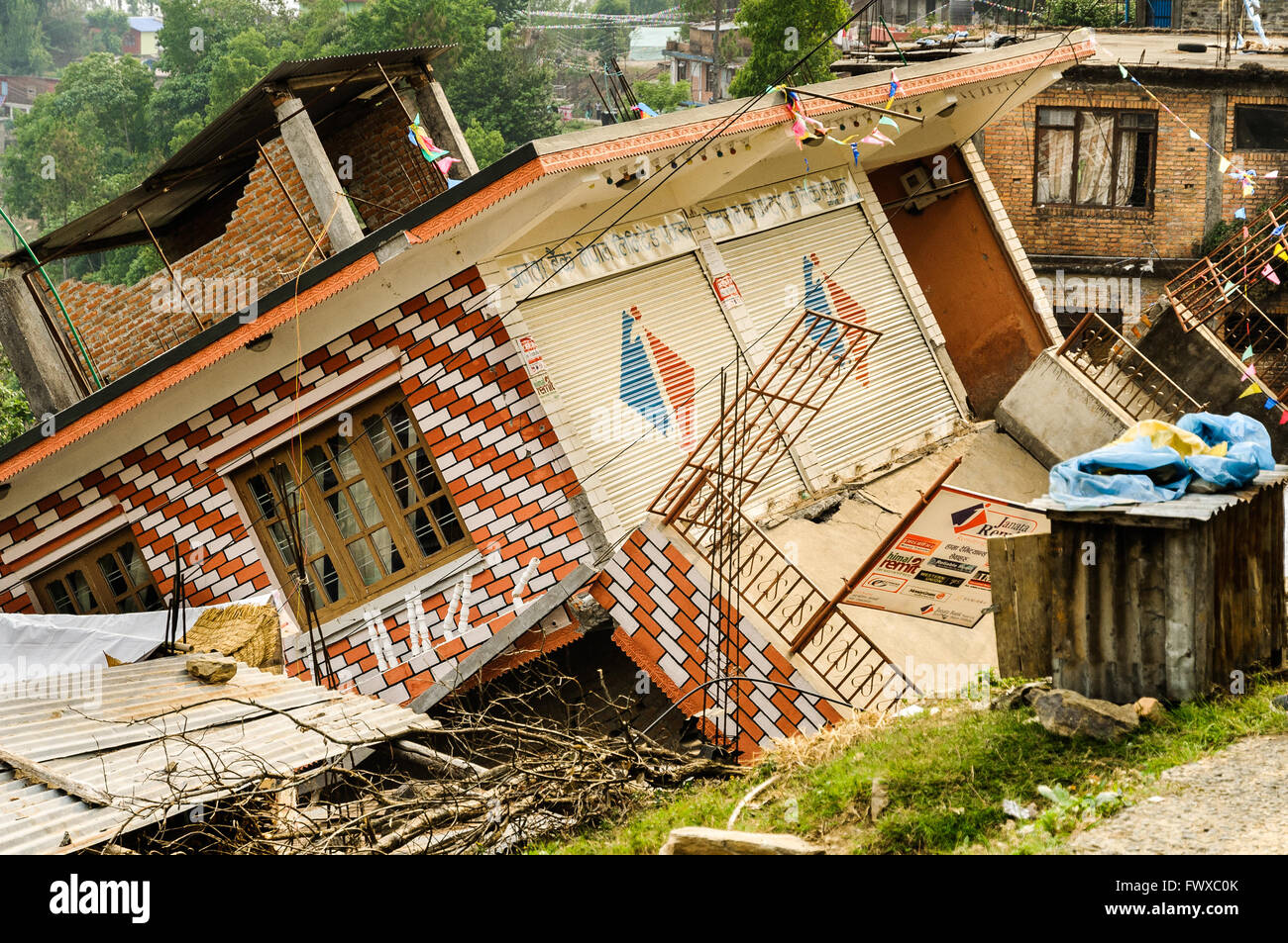 Einem reduzierten Bankgebäude nach Nepal April 2015 Erdbeben Stockfoto