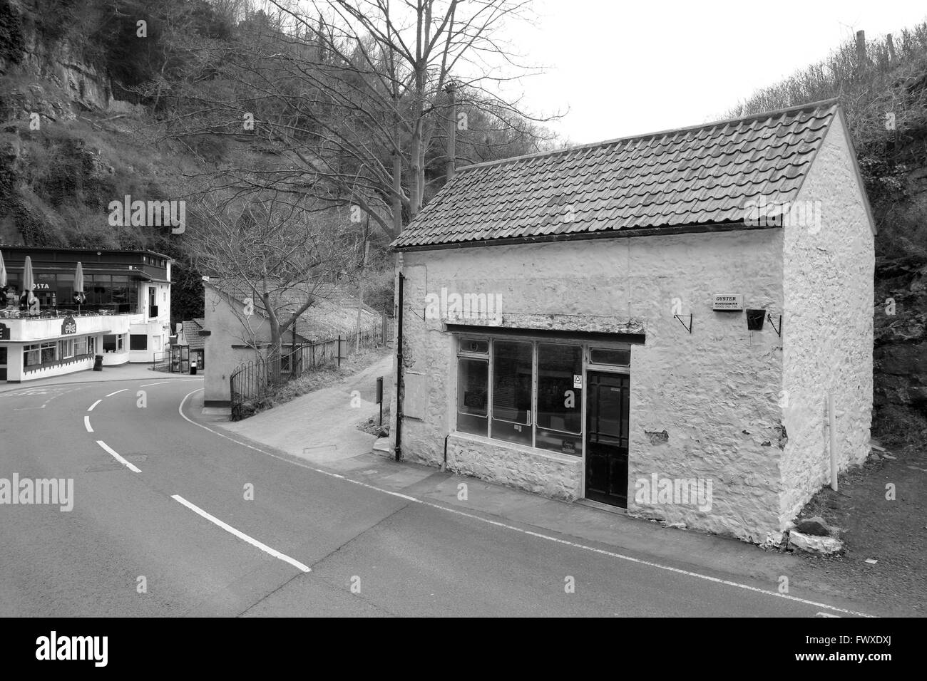 Cheddar Gorge, viele der Gebäude nun Investitionen müssen verjüngende 8. April 2016 fehlen und Stockfoto