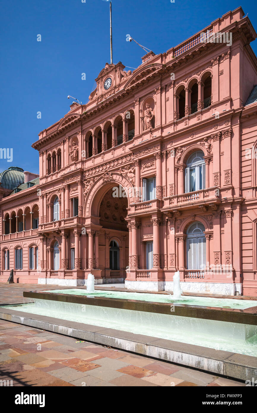 Das rosa Haus, die Villa des Präsidenten von Argentinien in Buenos Aires, Argentinien, Südamerika. Stockfoto